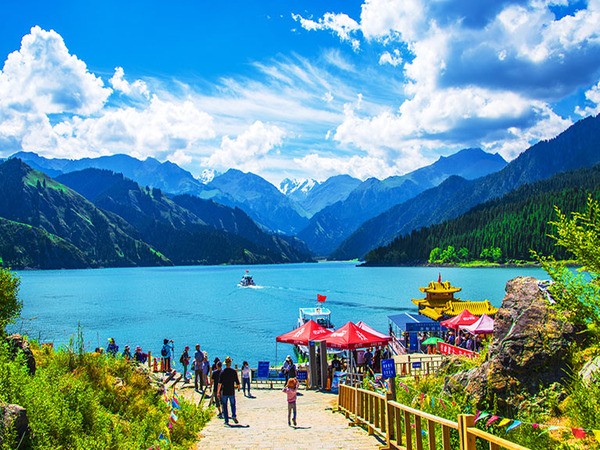 天山天池